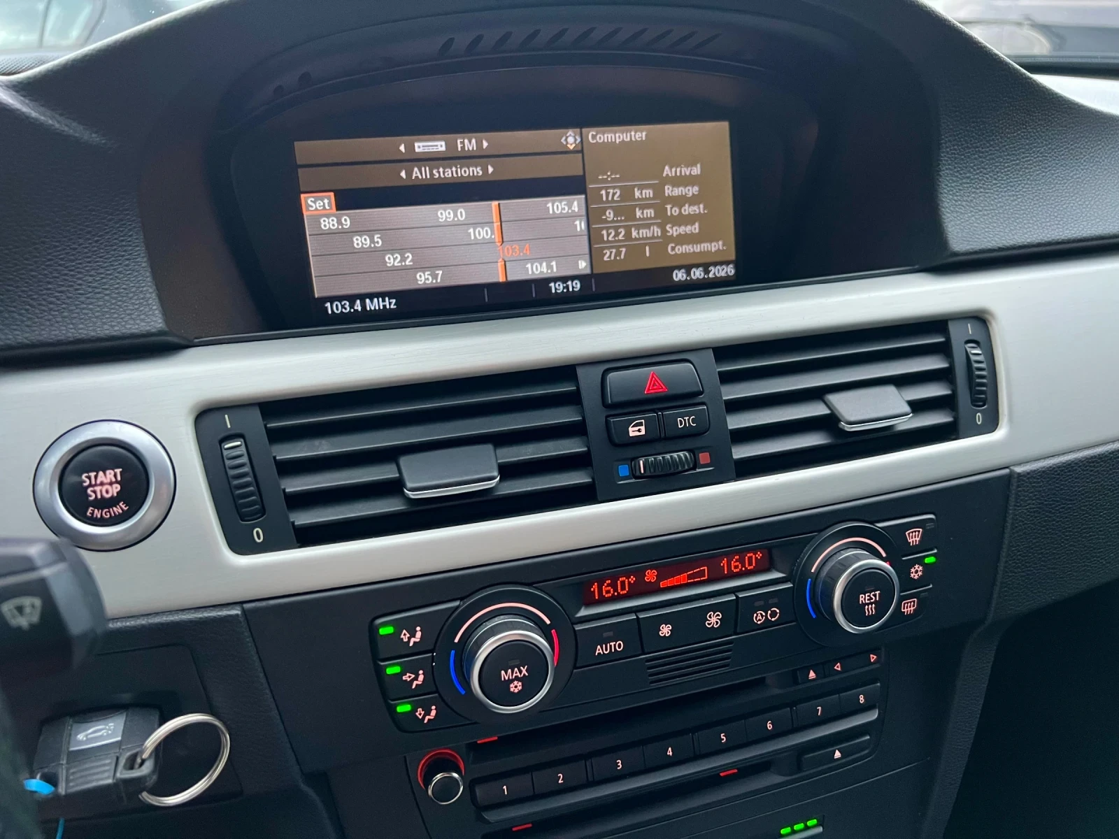 BMW 330 XD M pack ШВЕЙЦАРИЯ, снимка 11 - Автомобили и джипове - 54806243