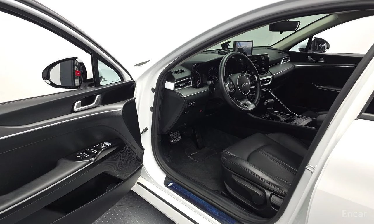 Kia K5 2.0* LPI* ПОДГРЕВ* КАМЕРА* КЕЙЛЕС* LANE* ASSIST* , снимка 5 - Автомобили и джипове - 54870279