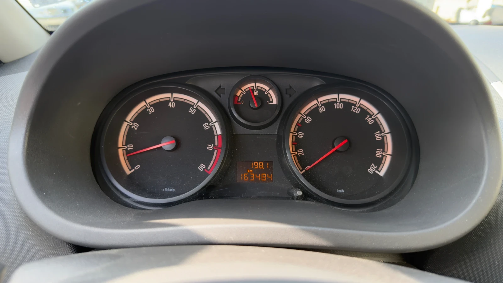 Opel Corsa 1.2 ecoflex, снимка 6 - Автомобили и джипове - 54981384