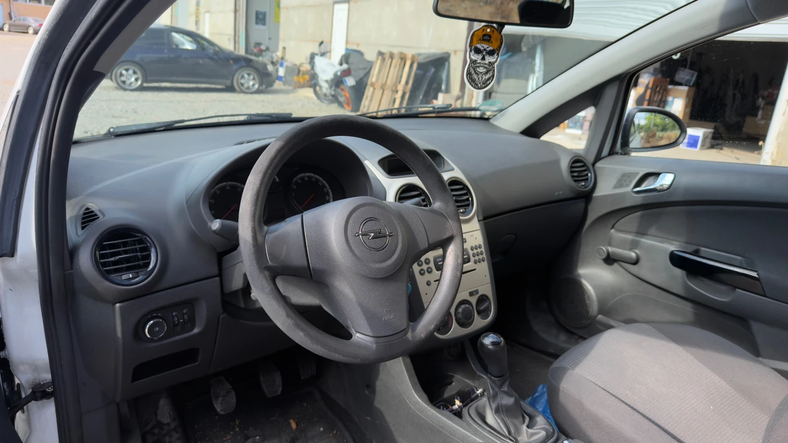 Opel Corsa 1.2 ecoflex, снимка 7 - Автомобили и джипове - 54981384