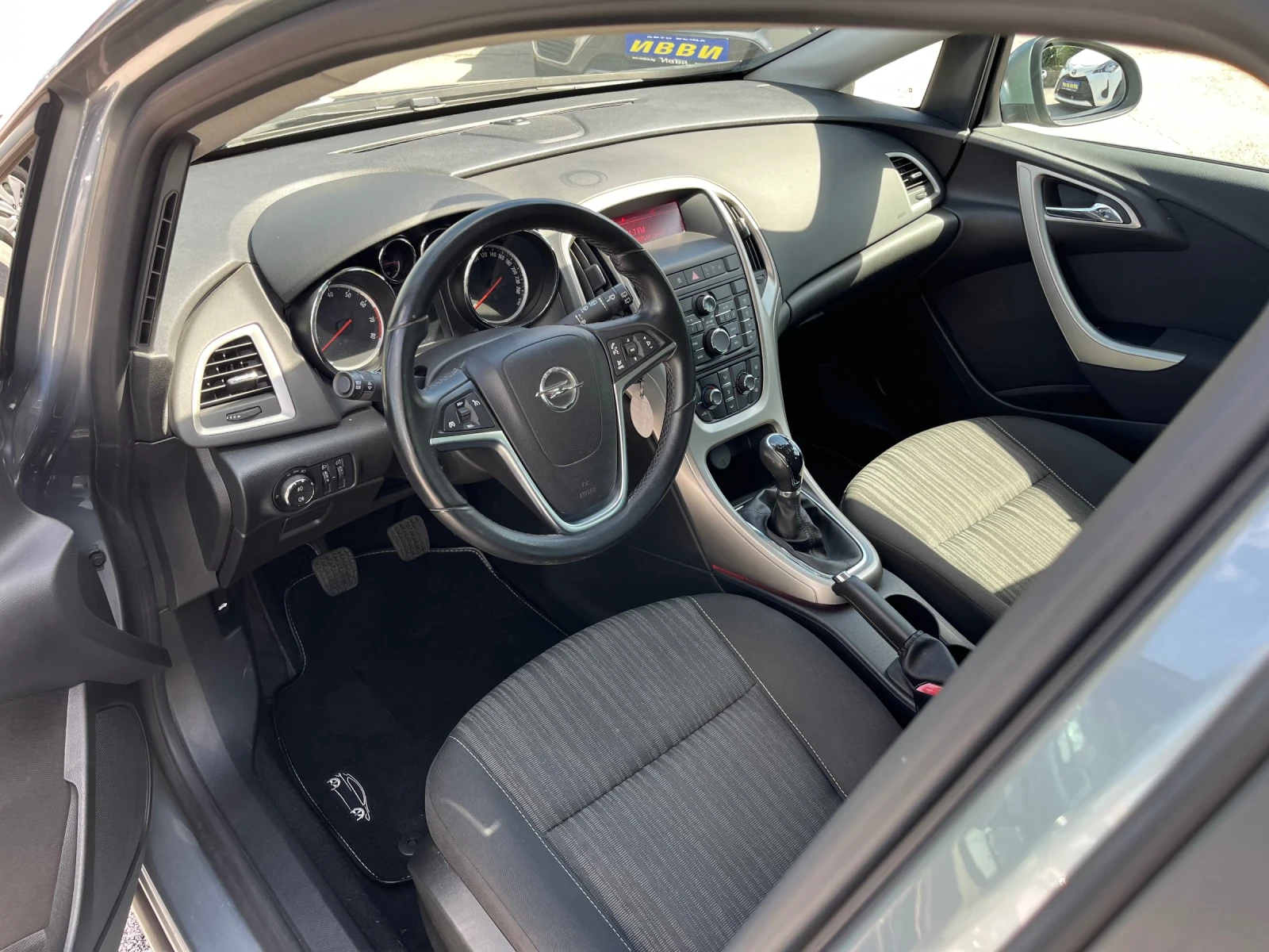 Opel Astra 1.4 GPL  110 Х КМ, снимка 11 - Автомобили и джипове - 55161043