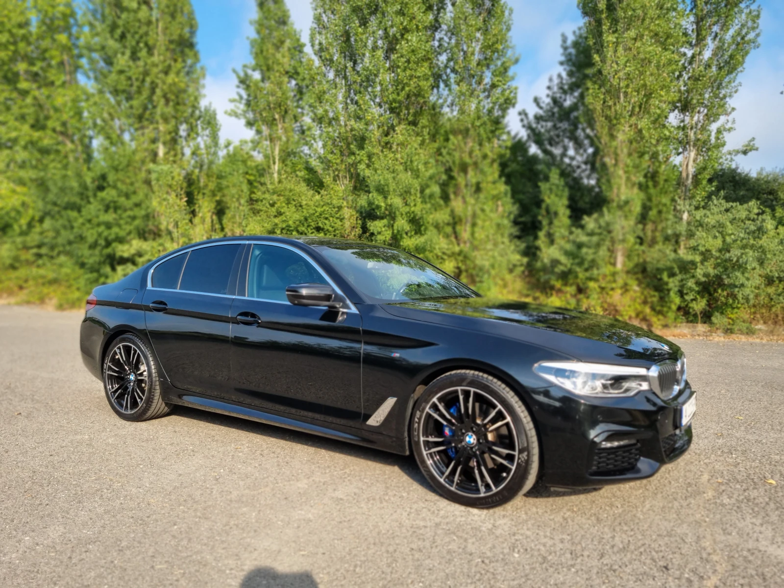 BMW 540 i В58 M pack* 360* HeadUp* Подгрев* Carplay, снимка 2 - Автомобили и джипове - 55187852