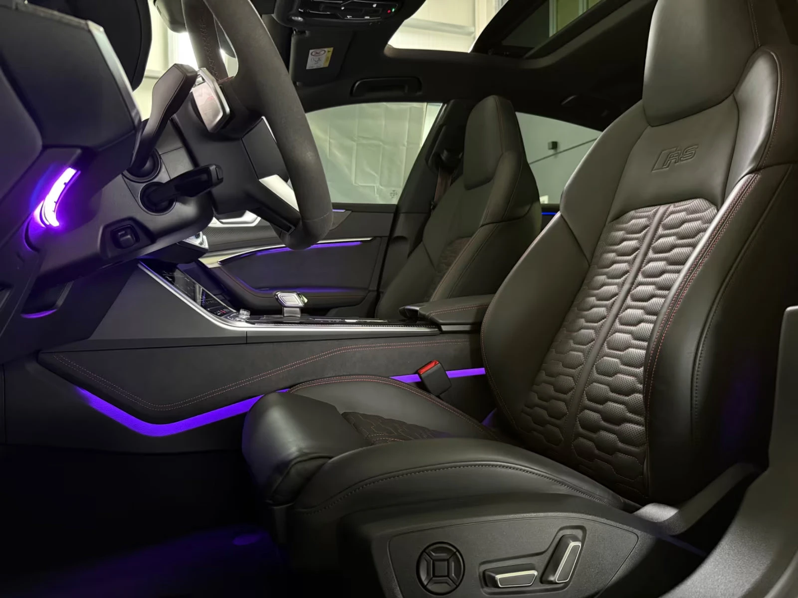 Audi Rs7 SPORTBACK/600HP/PANO/360/HUD/B&O/VENT/797z, снимка 12 - Автомобили и джипове - 55706829