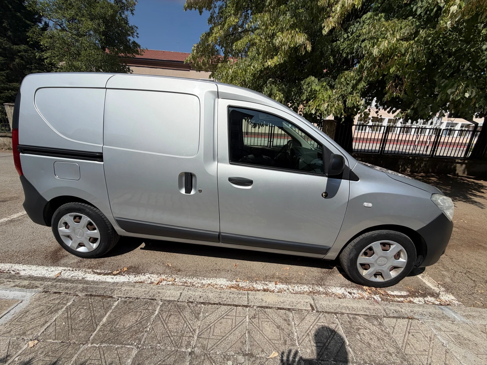 Dacia Dokker 1.5D, снимка 3 - Автомобили и джипове - 55911624