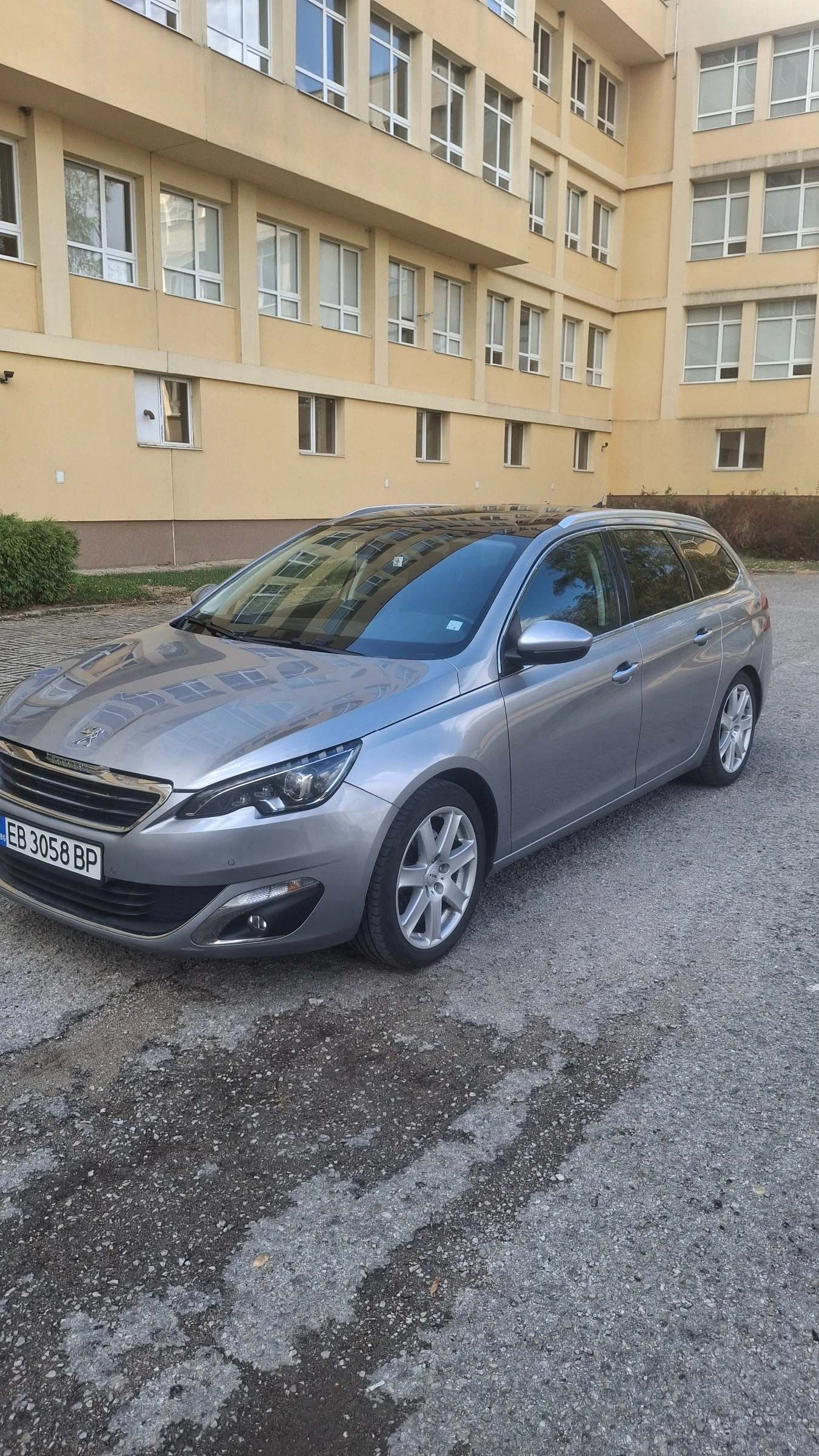 Peugeot 308, снимка 2 - Автомобили и джипове - 56244229