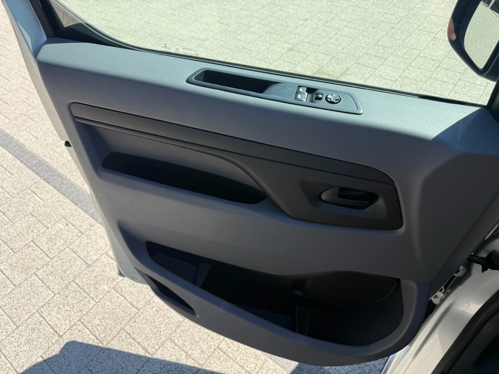 Peugeot Expert 2.0HDI Клима Euro 6 L1H1 Full, снимка 13 - Автомобили и джипове - 56311237