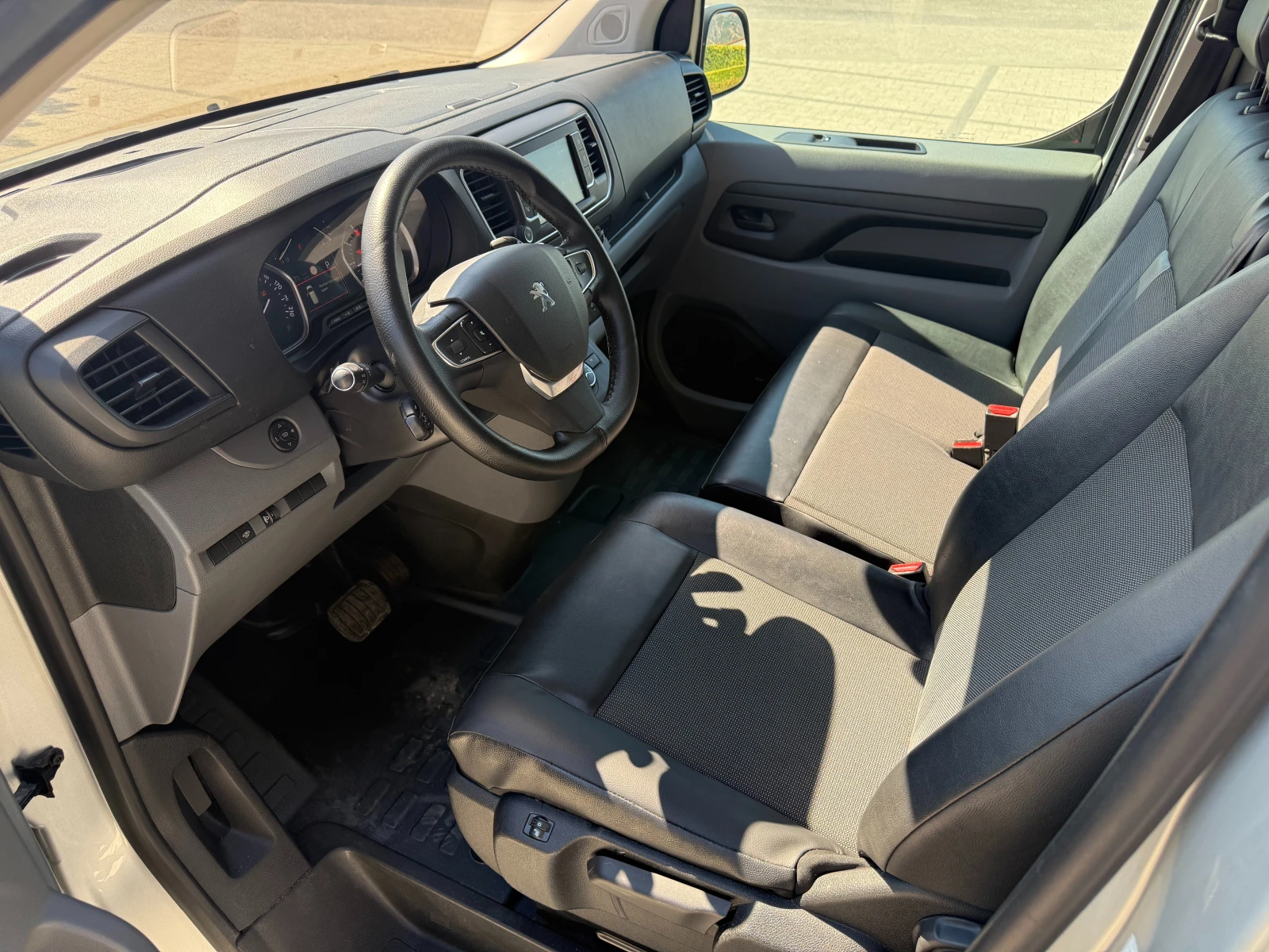 Peugeot Expert 2.0HDI Клима Euro 6 L1H1 Full, снимка 11 - Автомобили и джипове - 56311237