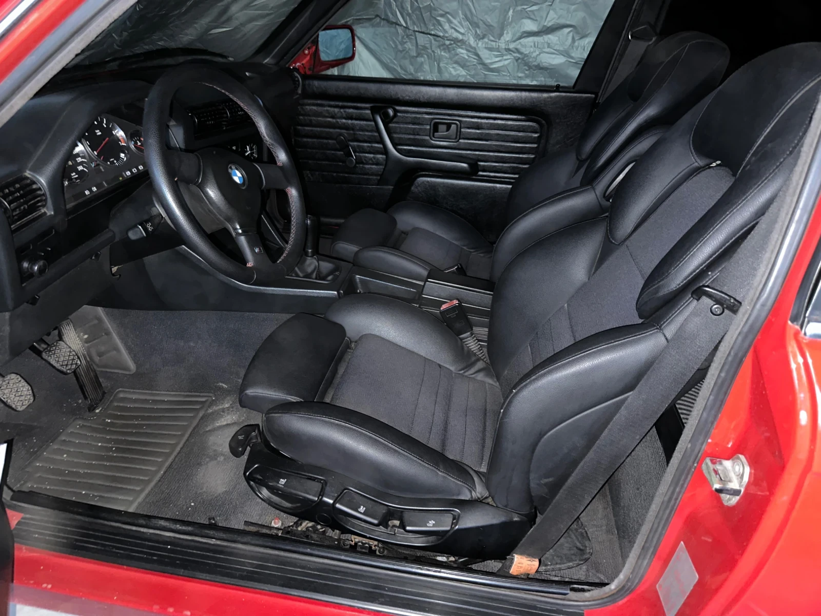 BMW 318, снимка 15 - Автомобили и джипове - 56415286