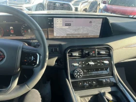 Nissan Armada * PRO 4X * CARFAX * KEYLESS * 360 КАМЕРИ, снимка 9