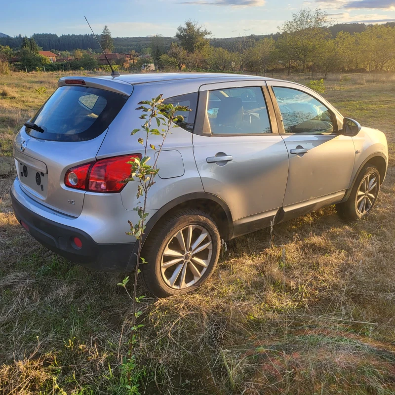 Nissan Qashqai, снимка 4 - Автомобили и джипове - 47264014