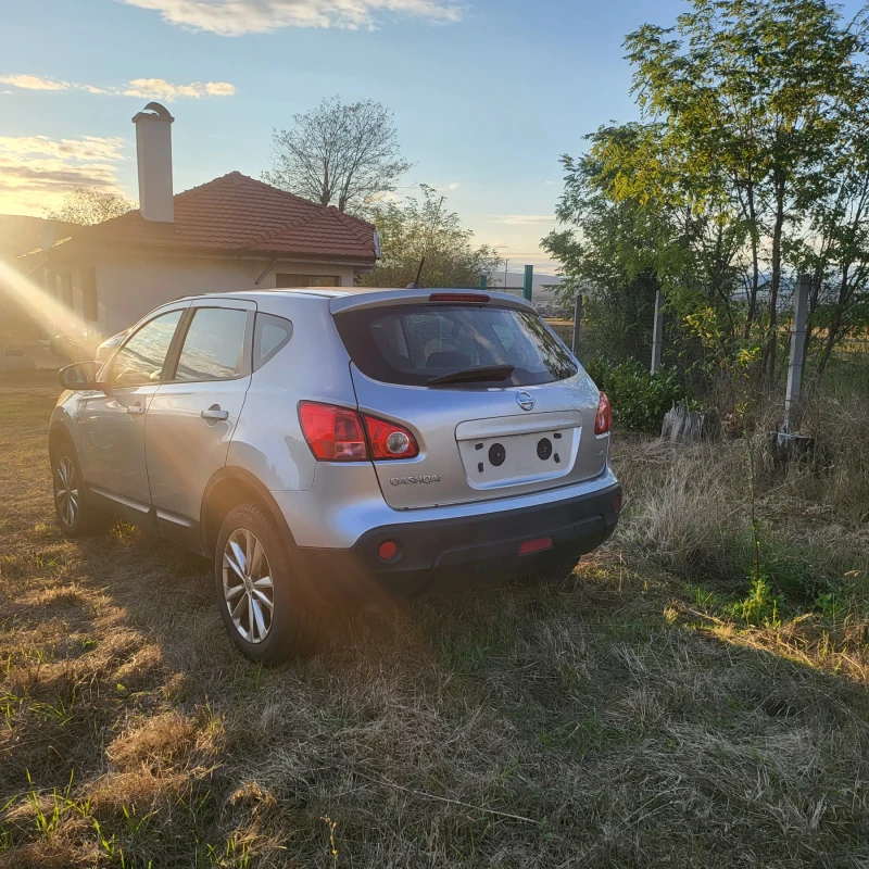 Nissan Qashqai, снимка 5 - Автомобили и джипове - 47264014