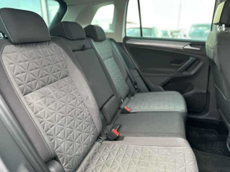 VW Tiguan  / FACELIFT / 2.0TDI / TOP /, снимка 11 - Автомобили и джипове - 49829831
