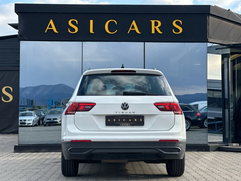 VW Tiguan  / FACELIFT / 2.0TDI / TOP /, снимка 4 - Автомобили и джипове - 49829831
