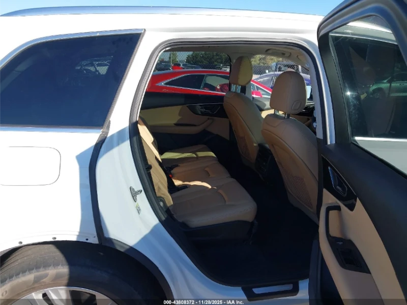 Audi Q7 VIRTUAL* QUATTRO* ПОДГРЕВ* PANO, снимка 10 - Автомобили и джипове - 52920713