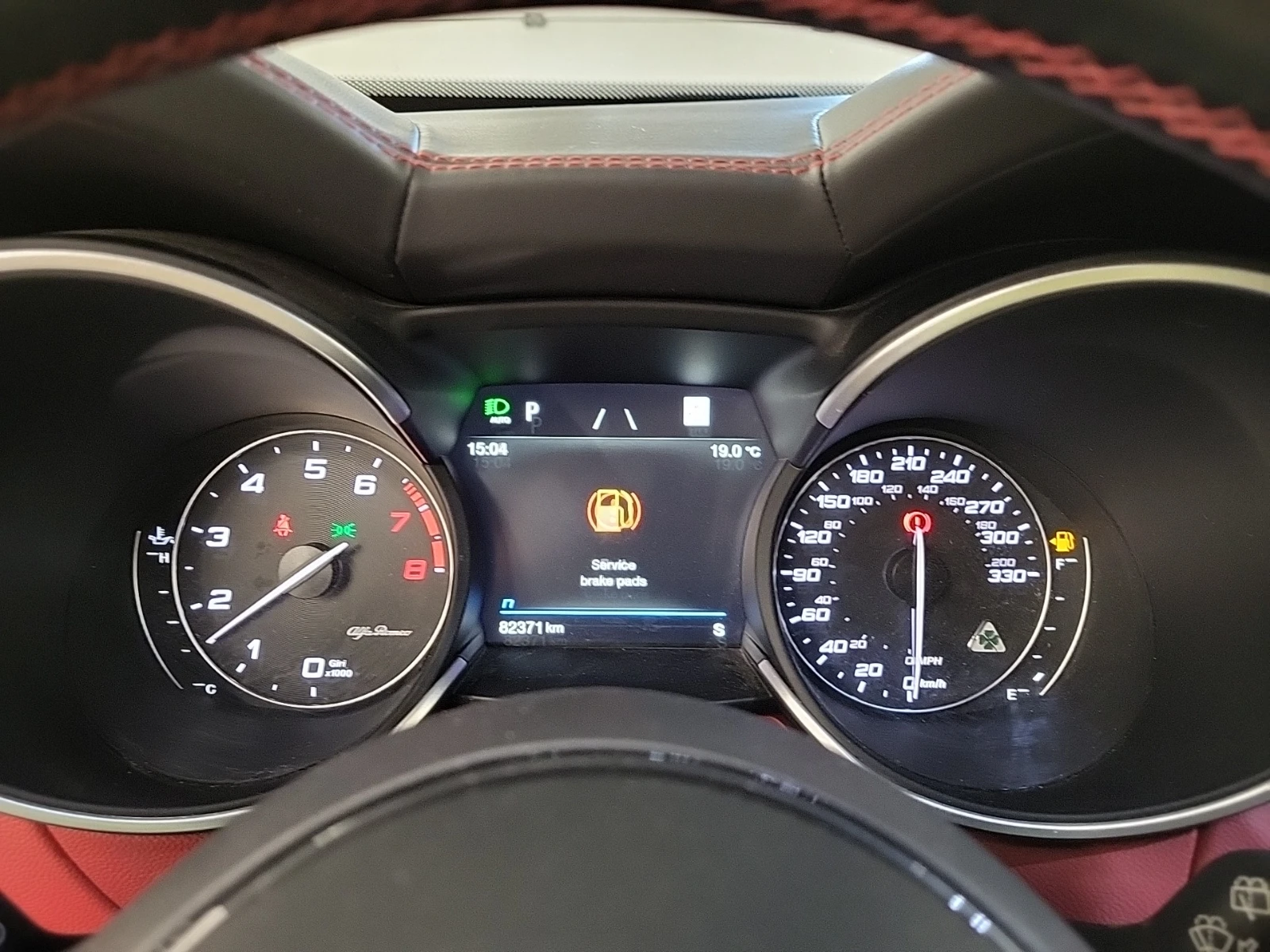 Alfa Romeo Stelvio * QUADRIFOGLIO * CARFAX * ВЪЗМОЖНОСТ ЗА ФИНАНСИРАН - изображение 10