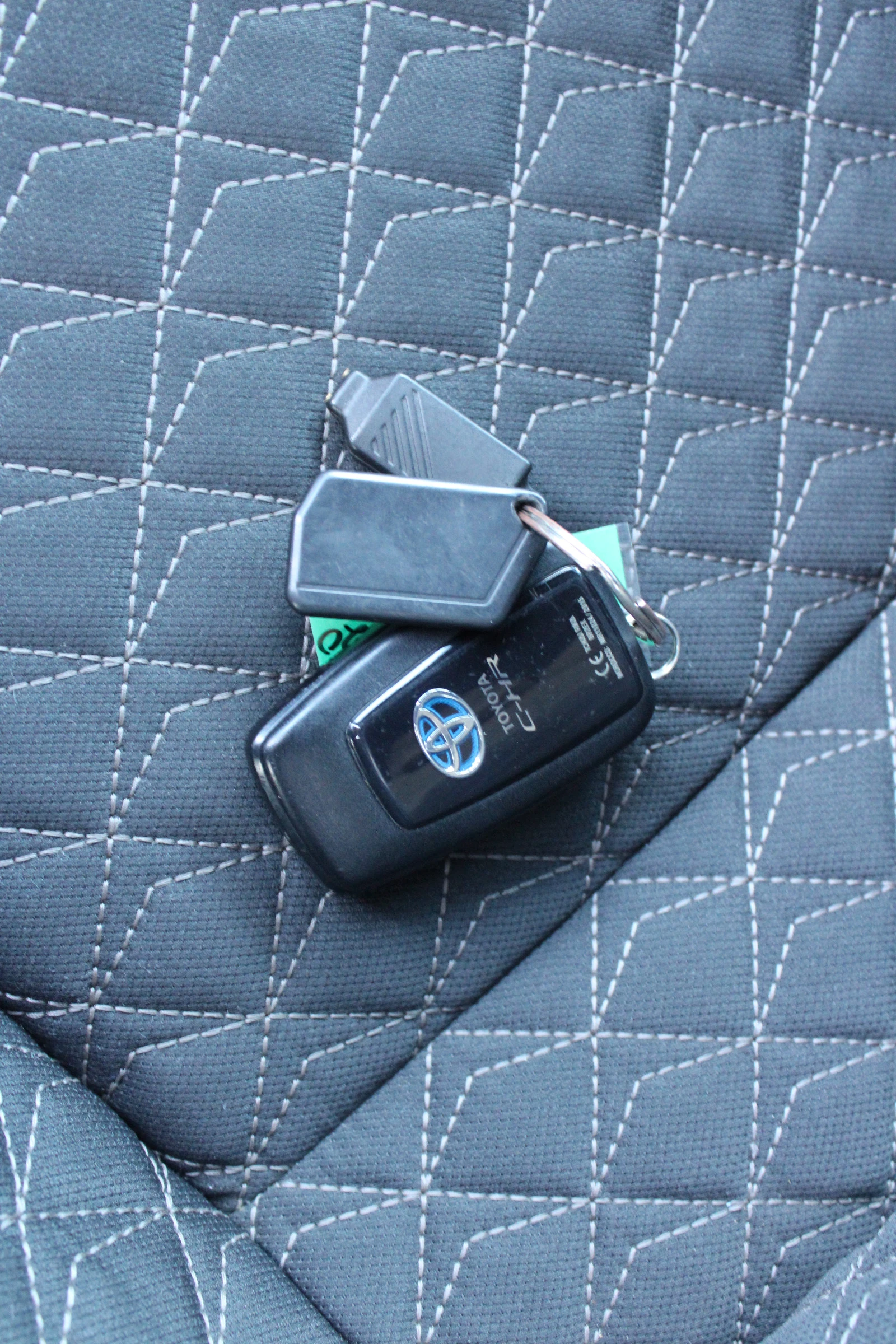 Toyota C-HR 2.0 HYBRID/������ ������ �� ������ | Mobile.bg � ����������� 14