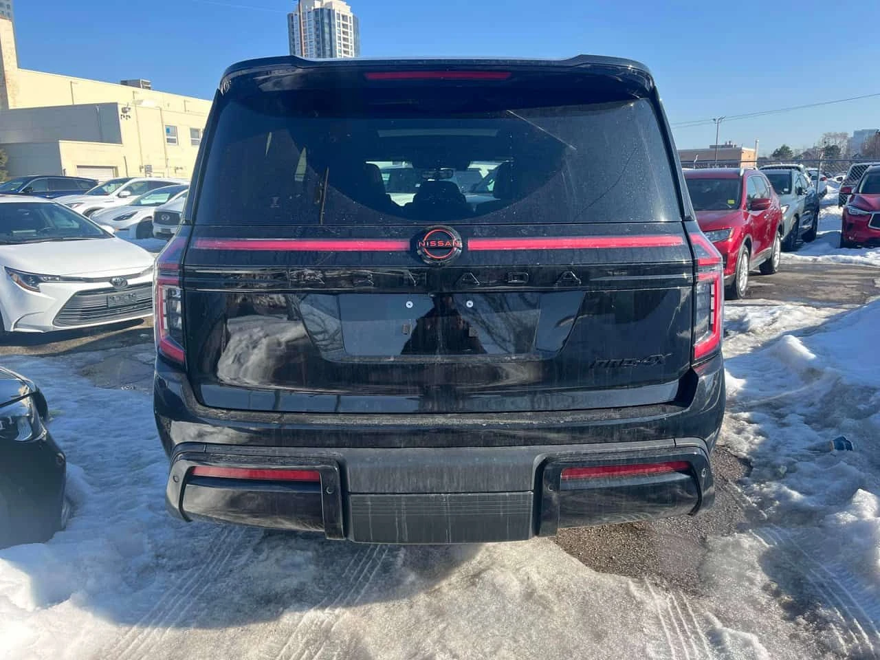 Nissan Armada * PRO 4X * CARFAX * KEYLESS * 360 КАМЕРИ, снимка 4 - Автомобили и джипове - 53953820