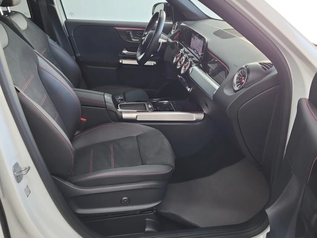 Mercedes-Benz GLB 250 4MATIC* АвтоКредит* (Цена до БГ) , снимка 9 - Автомобили и джипове - 54212993