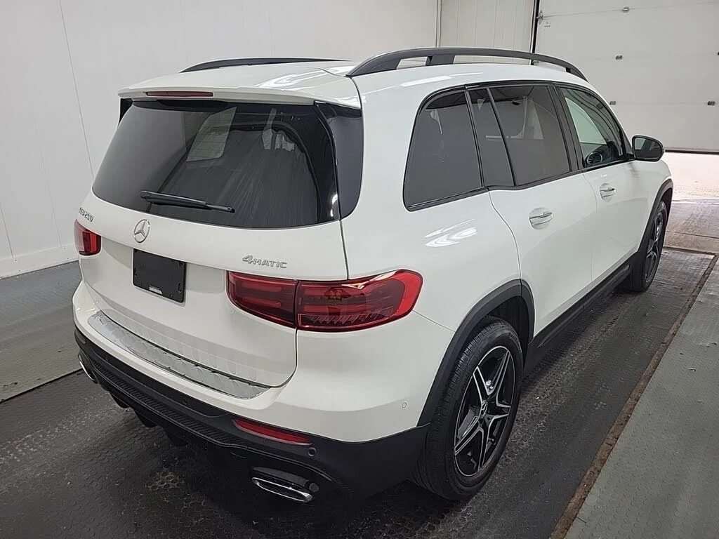 Mercedes-Benz GLB 250 4MATIC* АвтоКредит* (Цена до БГ) , снимка 4 - Автомобили и джипове - 54212993