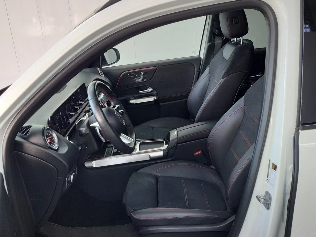 Mercedes-Benz GLB 250 4MATIC* АвтоКредит* (Цена до БГ) , снимка 10 - Автомобили и джипове - 54212993