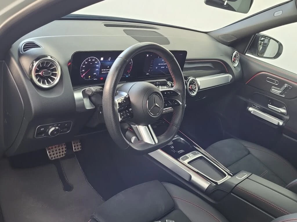 Mercedes-Benz GLB 250 4MATIC* АвтоКредит* (Цена до БГ) , снимка 7 - Автомобили и джипове - 54212993