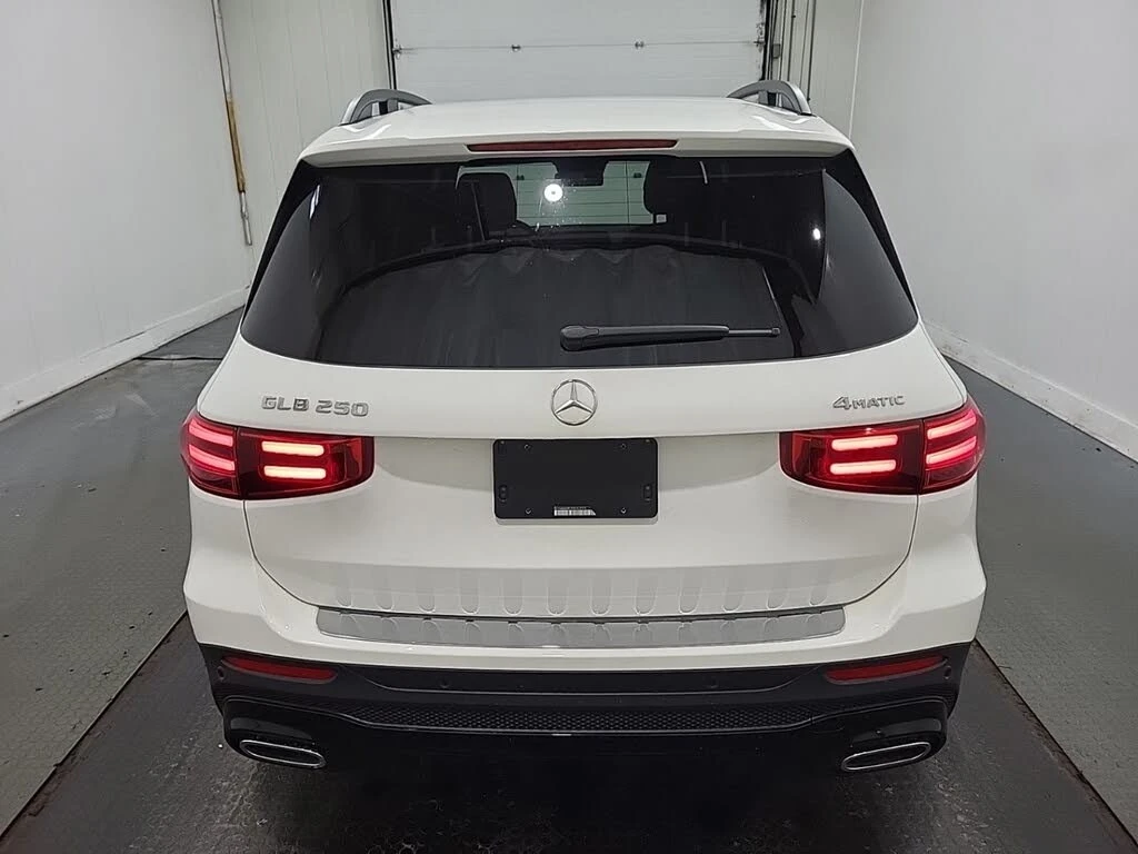 Mercedes-Benz GLB 250 4MATIC* АвтоКредит* (Цена до БГ) , снимка 5 - Автомобили и джипове - 54212993