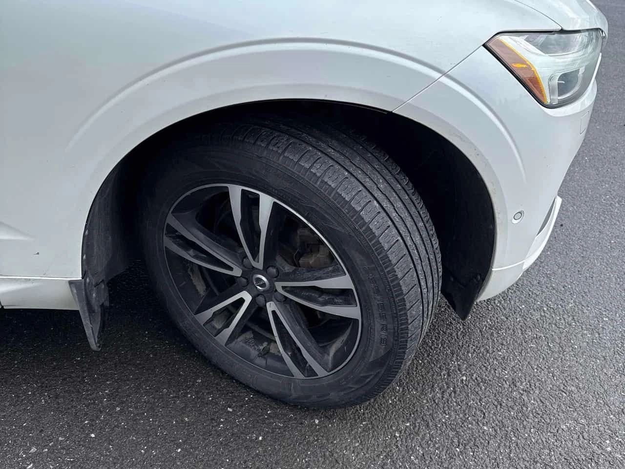 Volvo XC60 * Momentum * CARFAX * 2 КЛЮЧА * ПАНО * ПОДГРЕВИ, снимка 7 - Автомобили и джипове - 54446245