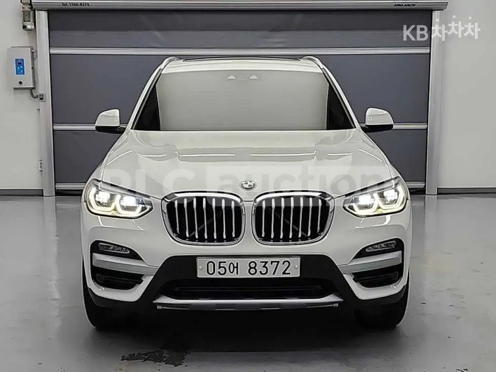 BMW X3 20d xDrive| КАМЕРА| ПАНО| HEADS UP| ВКЛ.ТЕХНОТЕСТ, снимка 4 - Автомобили и джипове - 54788782