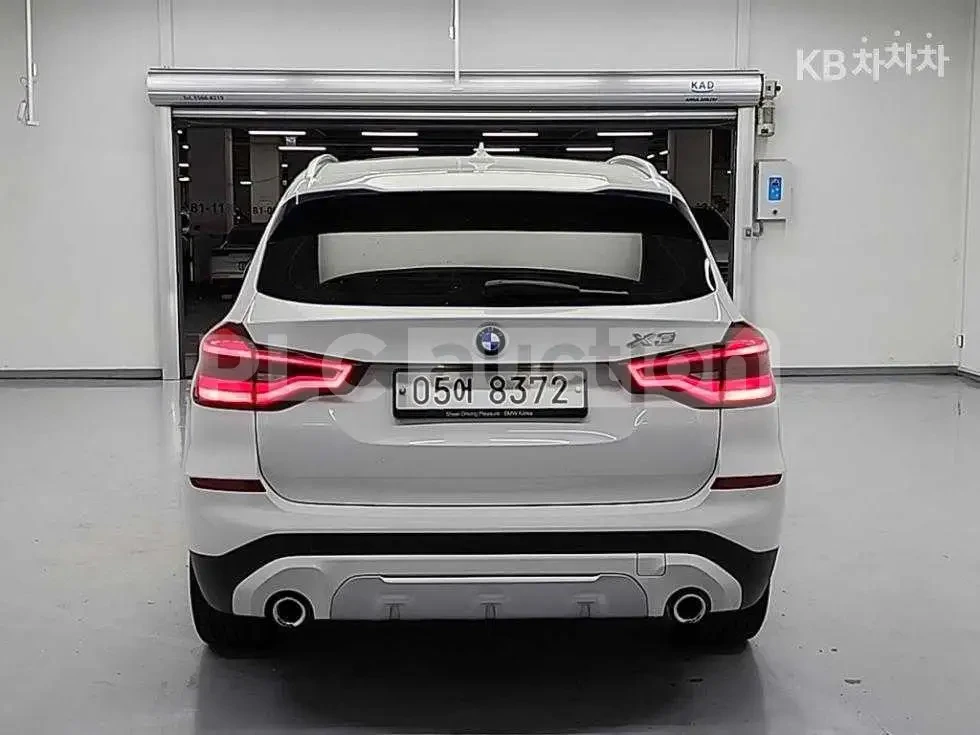 BMW X3 20d xDrive| КАМЕРА| ПАНО| HEADS UP| ВКЛ.ТЕХНОТЕСТ, снимка 3 - Автомобили и джипове - 54788782