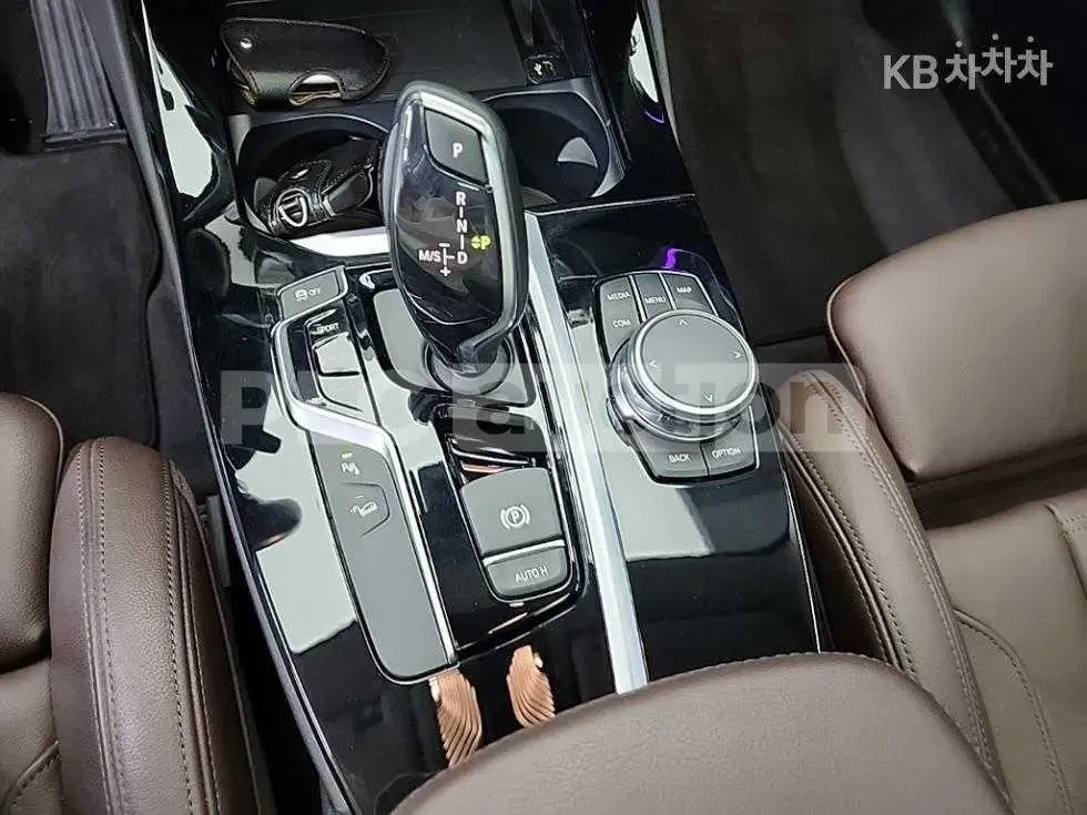 BMW X3 20d xDrive| КАМЕРА| ПАНО| HEADS UP| ВКЛ.ТЕХНОТЕСТ, снимка 10 - Автомобили и джипове - 54788782