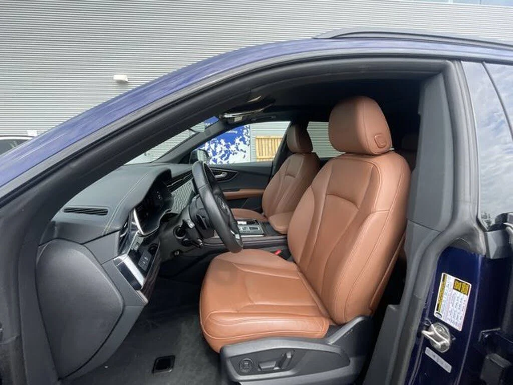 Audi Q8 55TFSI* MATRIX* S* LINE* ОБДУХВАНЕ* 360КАМЕРА* , снимка 11 - Автомобили и джипове - 55301715