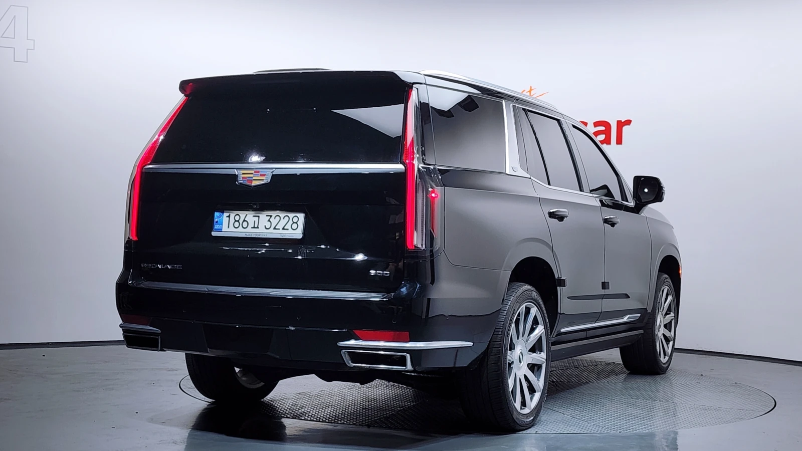 Cadillac Escalade 6.2* BLIND SPOT* ЕЛ. БАГАЖНИК* HUD* ЛЮК* КРАЙНА ЦЕ, снимка 2 - Автомобили и джипове - 55593990