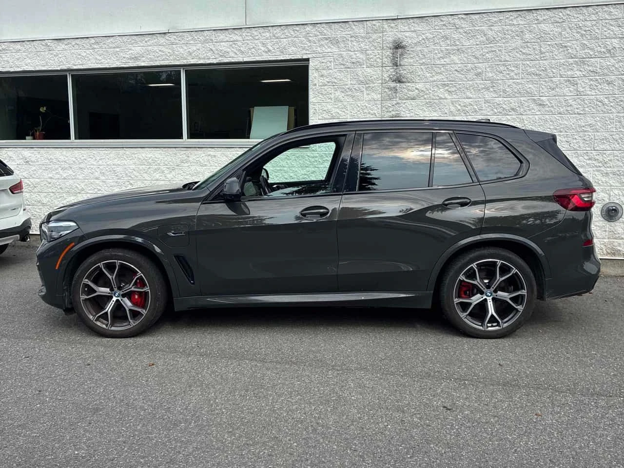 BMW X5 * xDrive45e * CARFAX * БЕЗ ПЪРВОНАЧАЛНА ВНОСКА, снимка 2 - Автомобили и джипове - 55626974