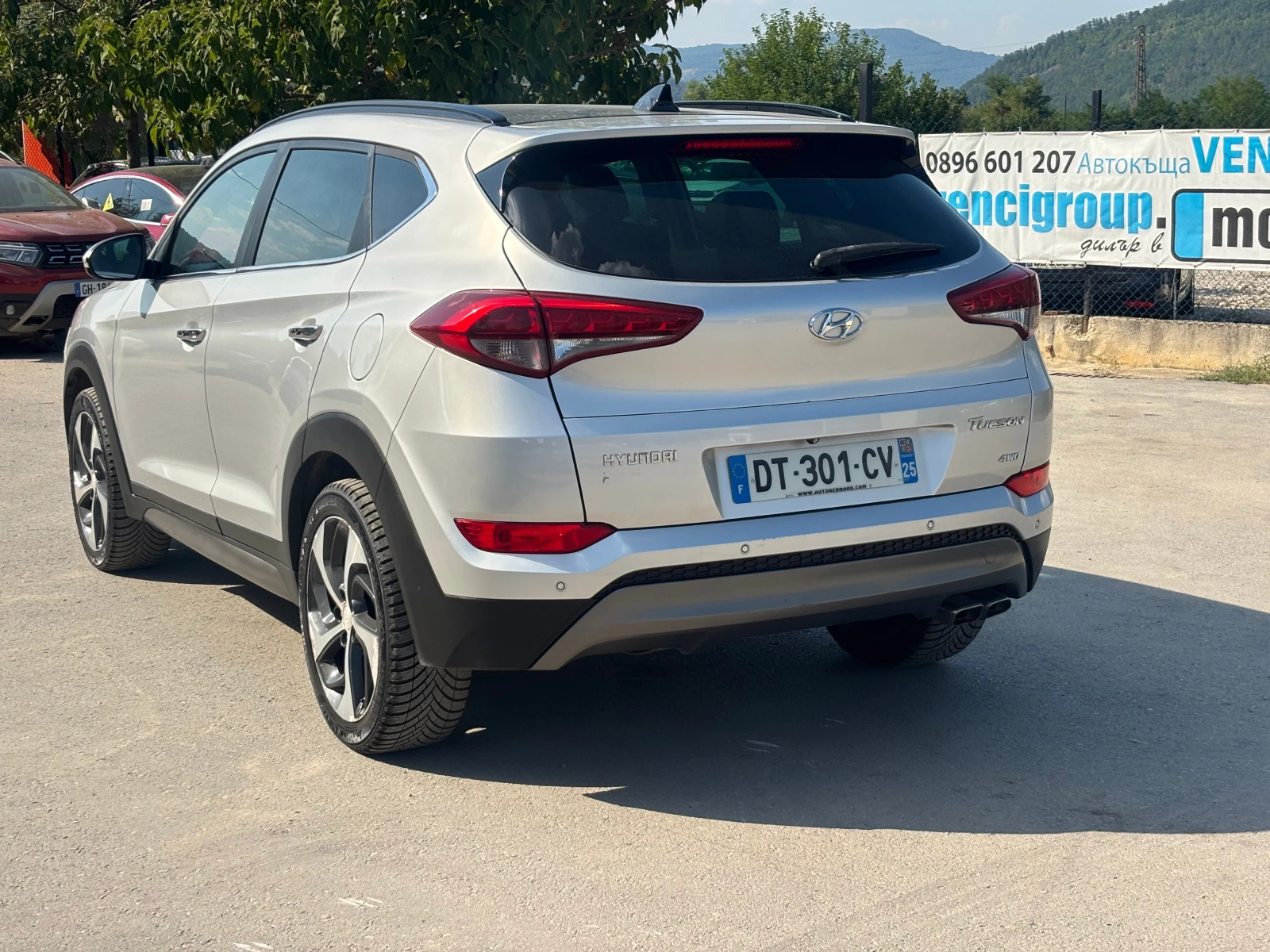 Hyundai Tucson 2.0 crdi 4x4, снимка 7 - Автомобили и джипове - 55738110