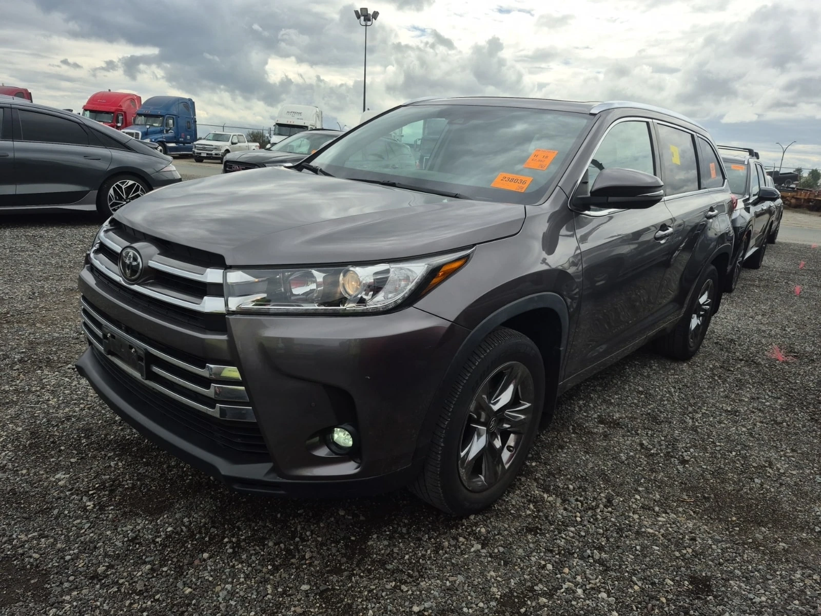 Toyota Highlander * LIMITED * AWD * FACELIFT * 7 МЕСТЕН * CARFAX * 