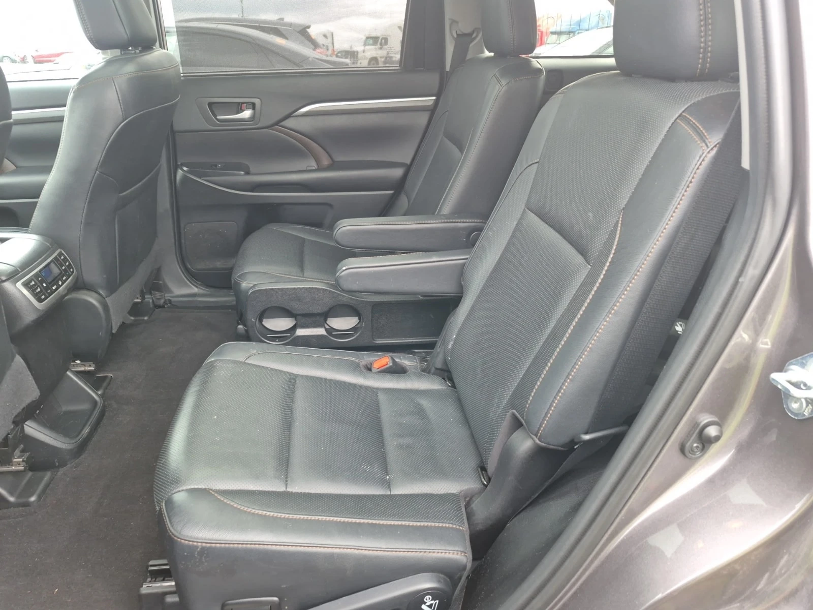 Toyota Highlander * LIMITED * AWD * FACELIFT * 7 МЕСТЕН * CARFAX * , снимка 9 - Автомобили и джипове - 56003385