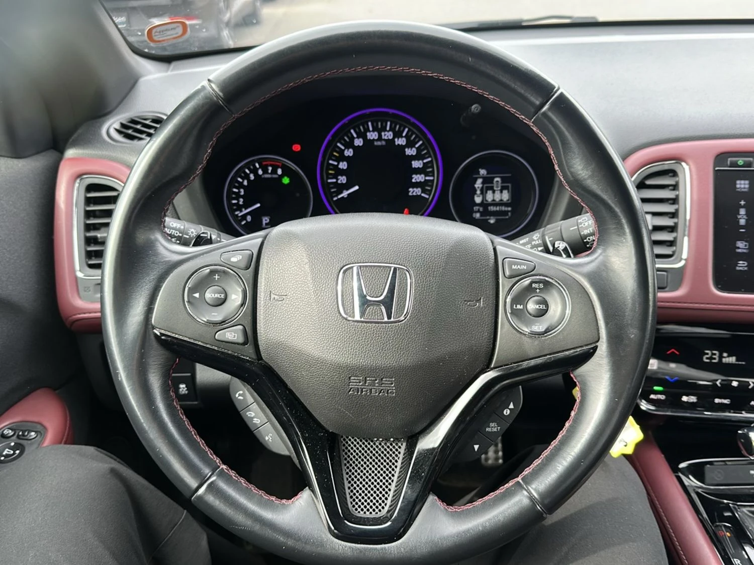 Honda Hr-v 1.5 Бензин, снимка 6 - Автомобили и джипове - 56113498