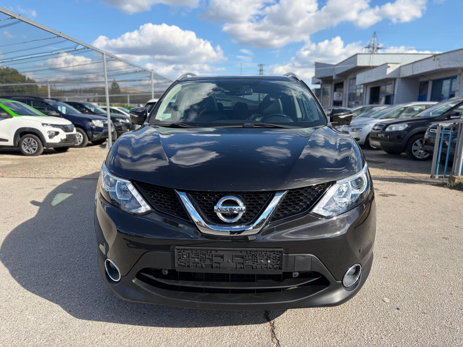 Nissan Qashqai, снимка 2 - Автомобили и джипове - 56289134