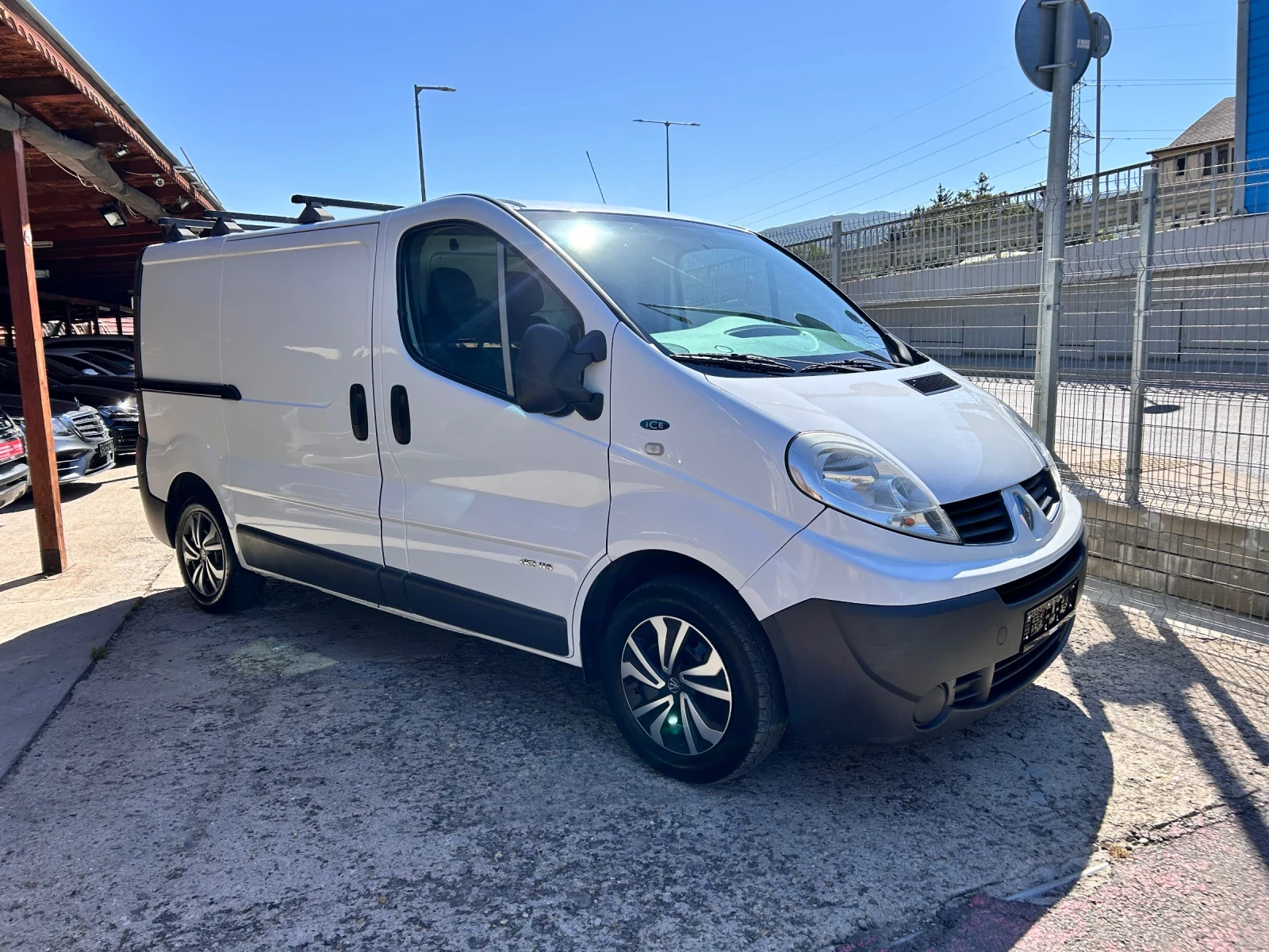 Renault Trafic 2.0dci ICE 115к.с, снимка 5 - Бусове и автобуси - 56015131