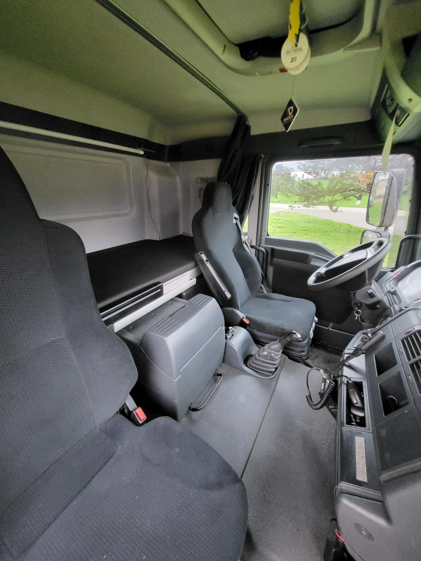 Man Tgl | Mobile.bg   12