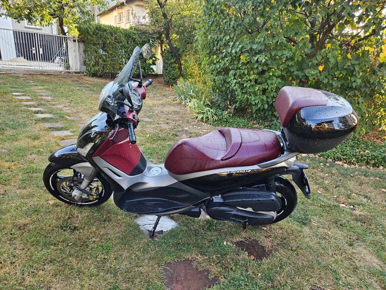 Piaggio Beverly Sport Touring 350, снимка 2 - Мотоциклети и мототехника - 56016236