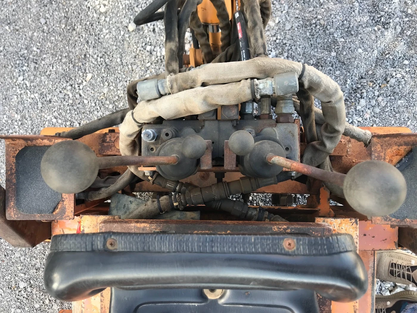      CASE-DAVIS TF700 | Mobile.bg   15