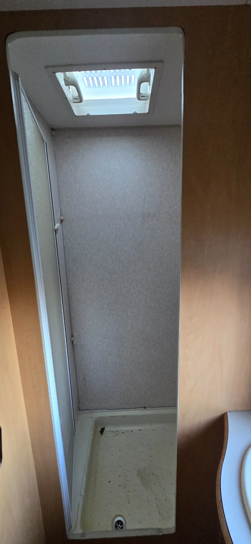 Каравана ABI Abbey-Baily, снимка 15 - Каравани и кемпери - 53060156