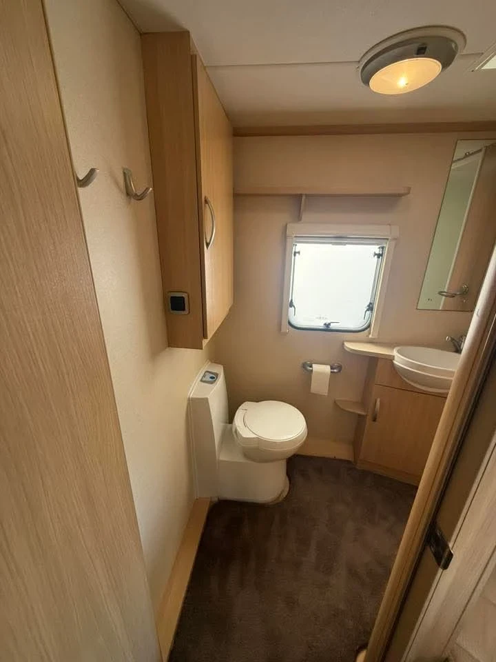 Каравана ABI Abbey-Baily, снимка 6 - Каравани и кемпери - 53060156