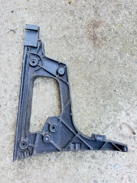 Държач/водач задната броня AUDI A5 2012- RH 8T0807454/8T0807572, снимка 1