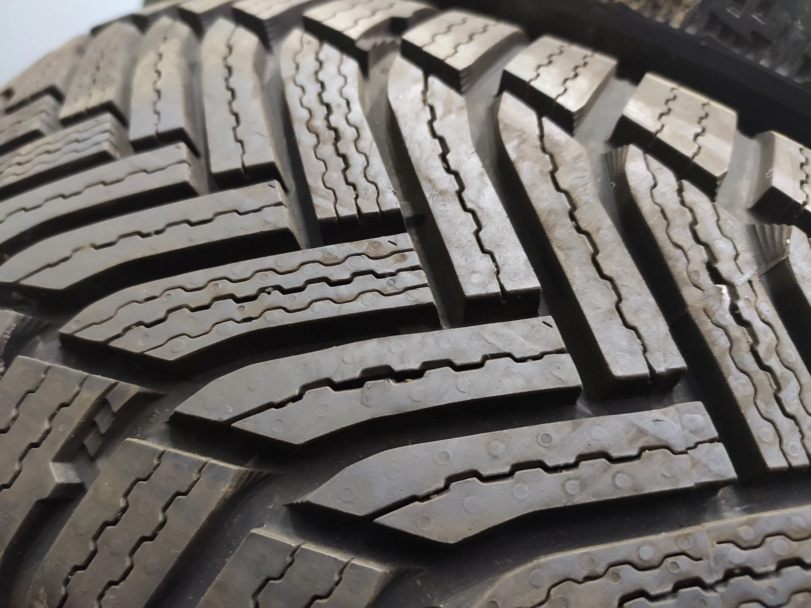  195/60R18 | Mobile.bg   8