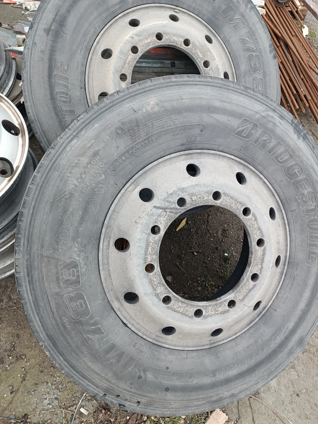 Джанти за Mercedes-Benz Tourismo, снимка 2 - Гуми и джанти - 53423573