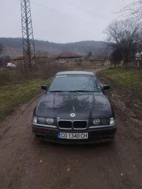 BMW 323, снимка 3