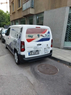 Обява за продажба на Peugeot Partner Собствен лизинг ~17 280 лв. - изображение 7 | Auto.bg Обява за продажба на Peugeot Partner Собствен лизинг ~17 280 лв. - изображение 7