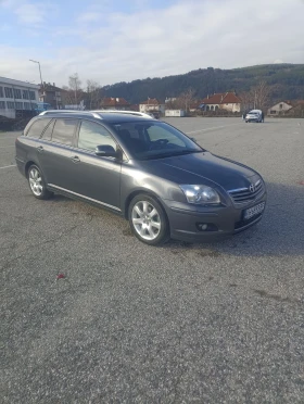 Toyota Avensis, снимка 1